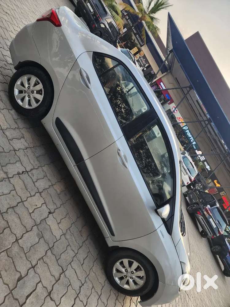 Hyundai Xcent 2015 Diesel Well Maintained Top Model