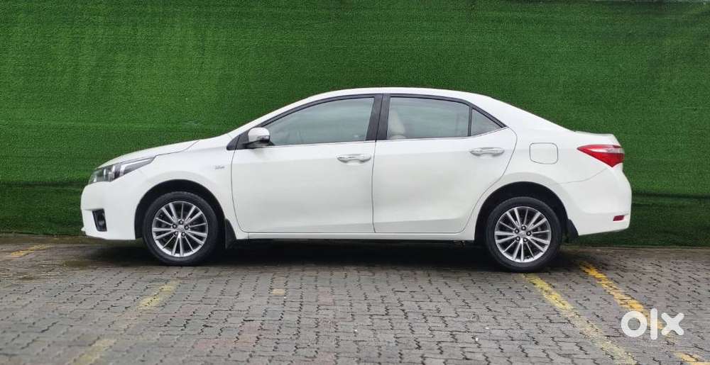 Toyota Corolla Altis, 2014, Petrol
