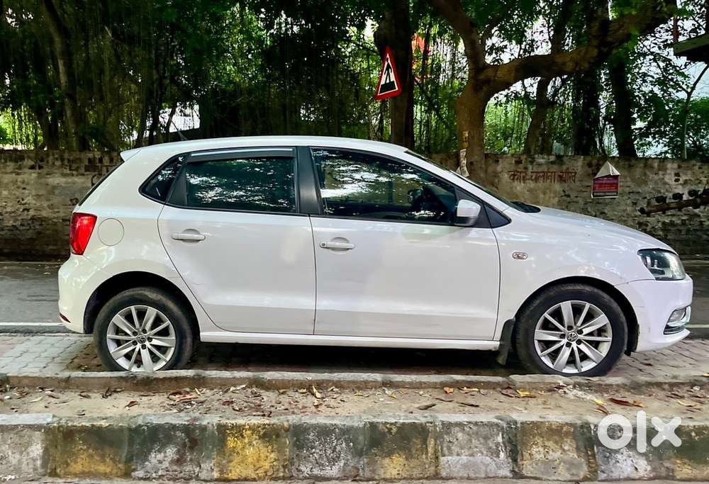 Volkswagen Polo Manual Petrol 2015