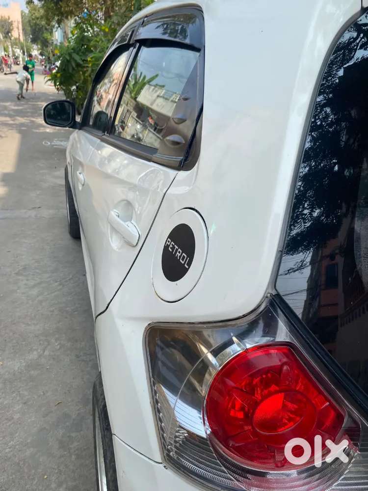 Honda Brio Petrol 2012