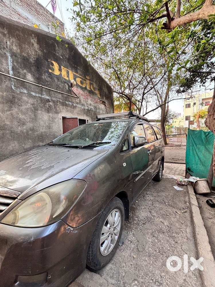 Toyota Innova 2013 Diesel 185000 Km Driven