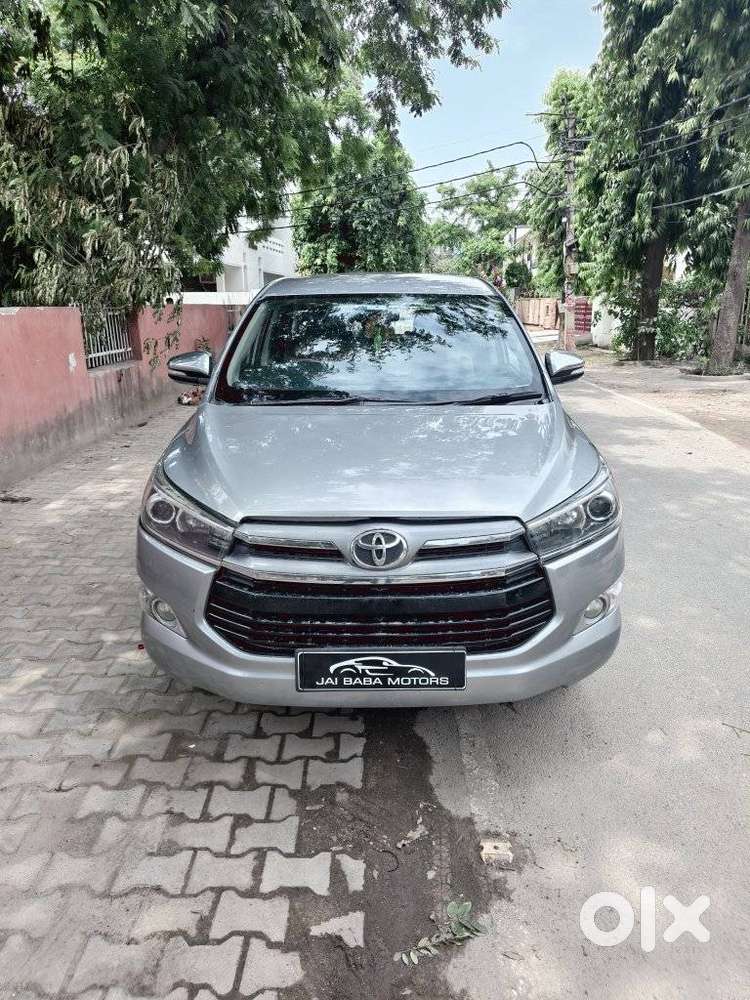 Toyota Innova Crysta 2.8 Z, 2016, Diesel
