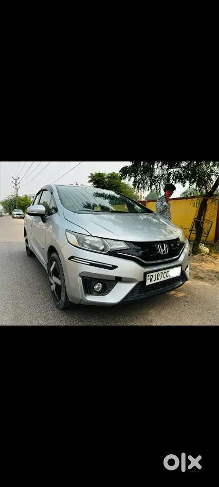 Honda Jazz 2016 Diesel Well Maintained