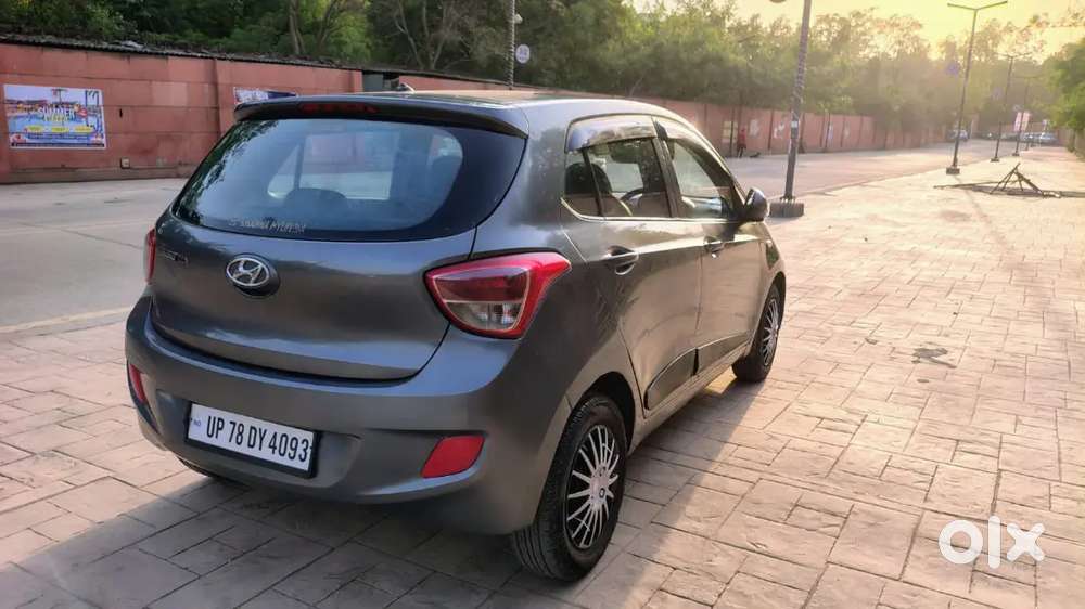 Hyundai Grand I10 2015 Diesel 75000 Km Driven