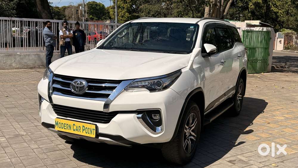 Toyota Fortuner 4x2 At 2.8 Diesel, 2020, Diesel