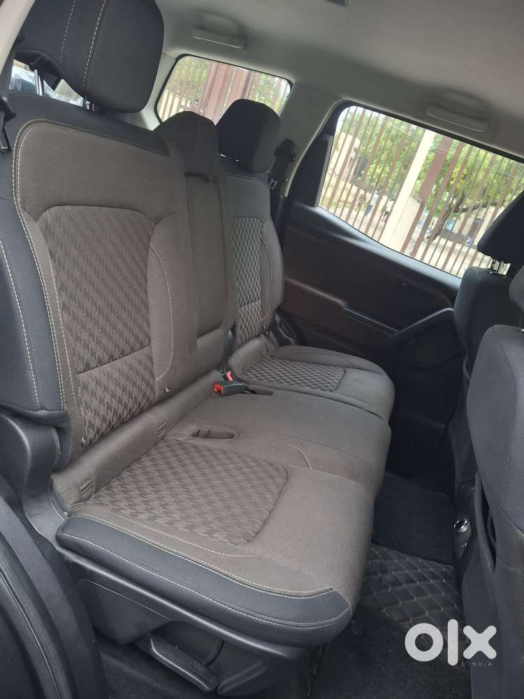 Mahindra Scorpio N Z4 Petrol Mt 7 Str, 2024, Petrol