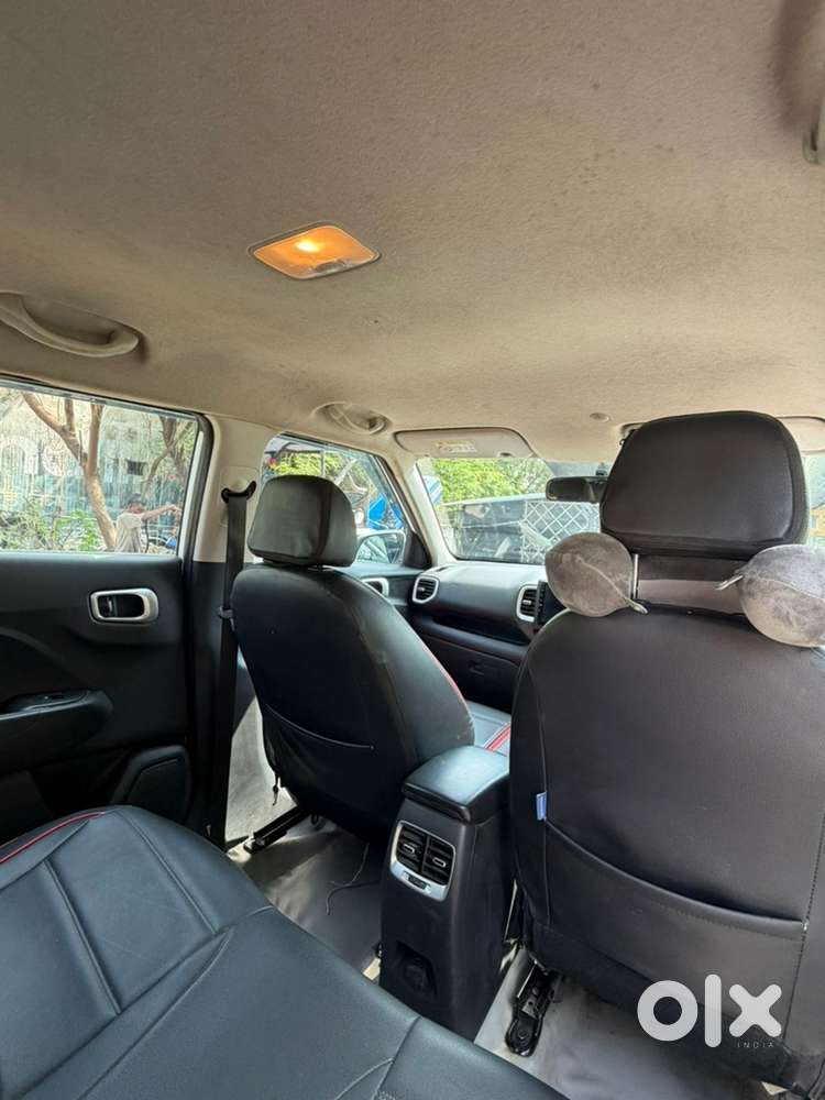 Hyundai Venue Petrol 2023