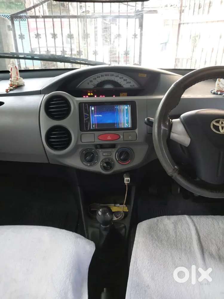 Toyota Etios 2011 Petrol Well Maintained