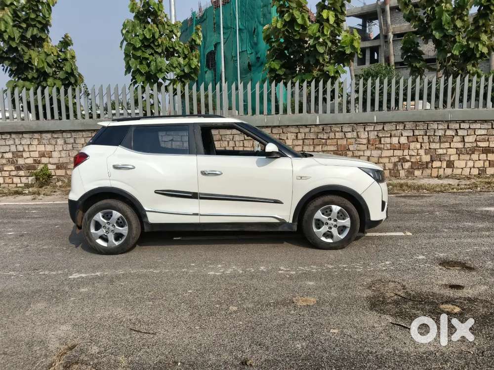 Sun Roof Diesal Xuv 300