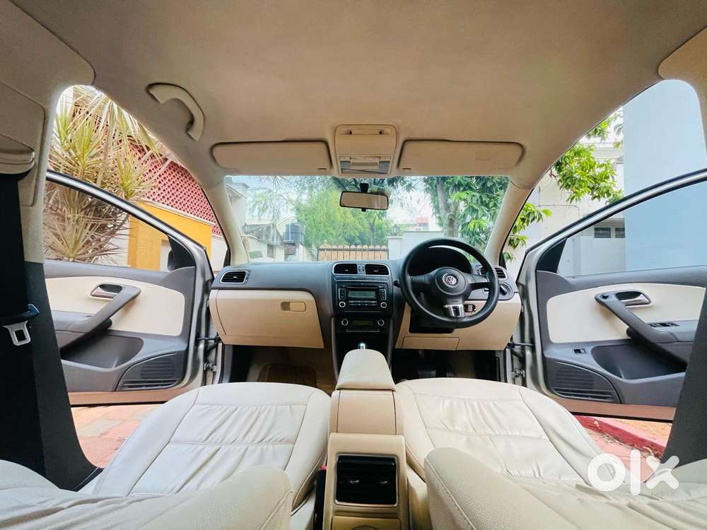 Volkswagen Vento 2010-2013 Petrol Highline, 2011, Petrol