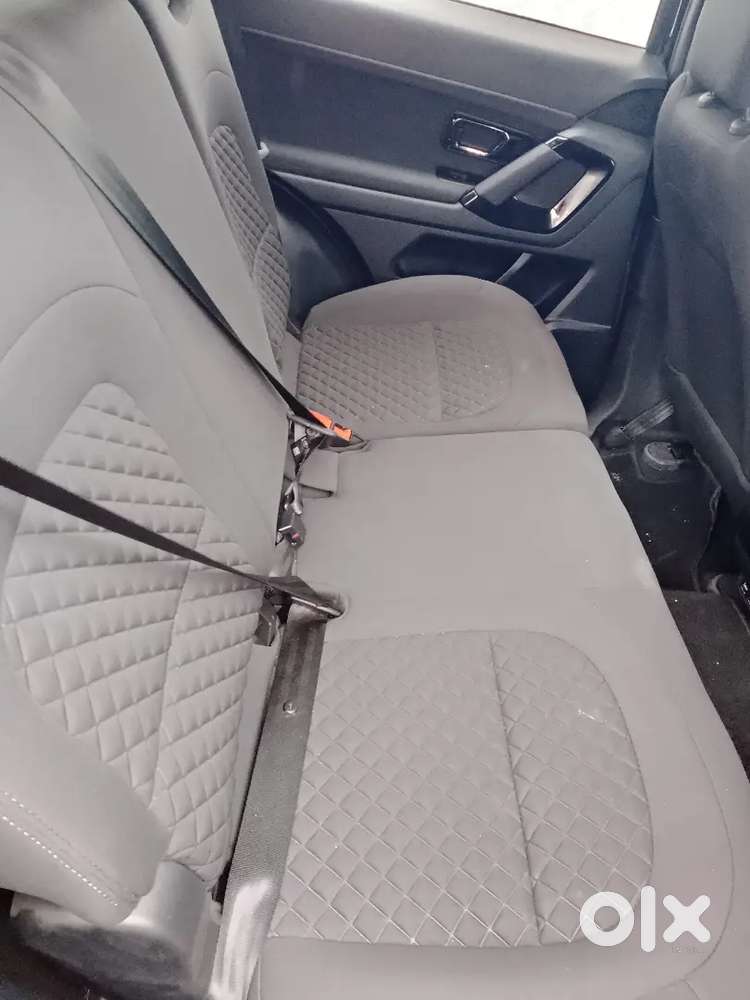 Car Model - Tata Safari Pure X Automatic Dark Edition