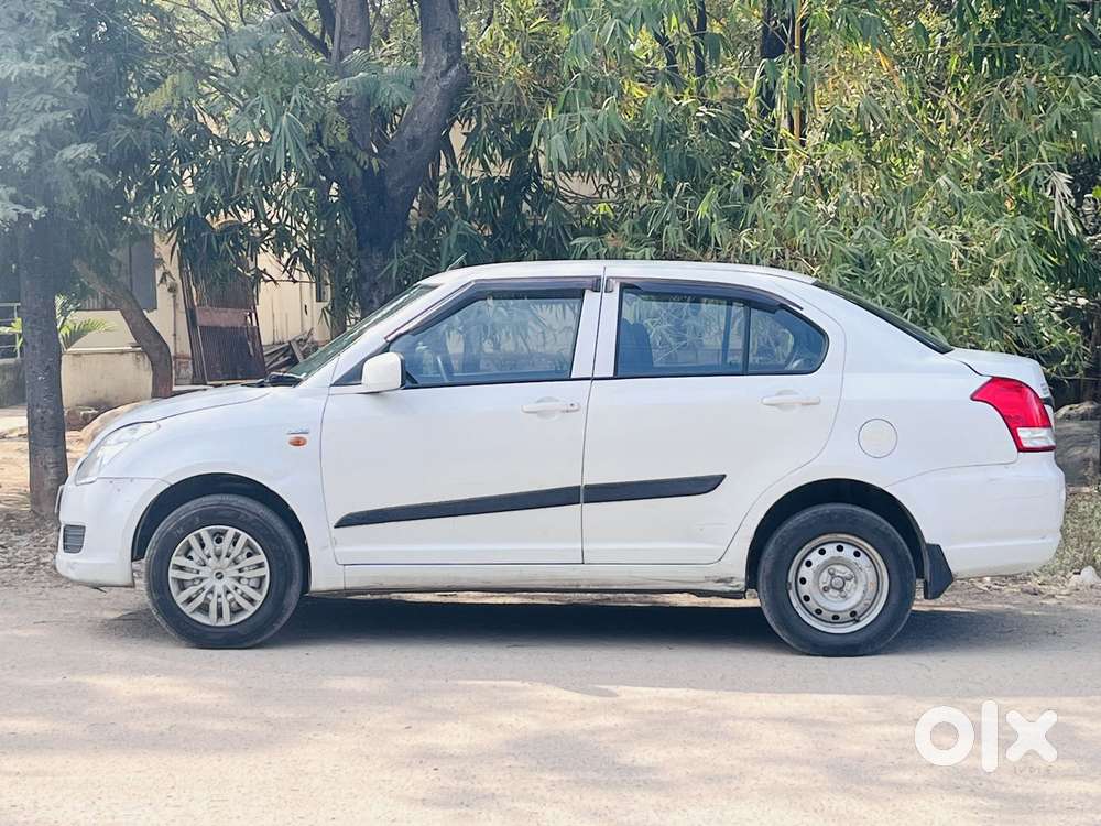 Maruti Suzuki Swift Dzire Tour Ldi, 2016, Diesel