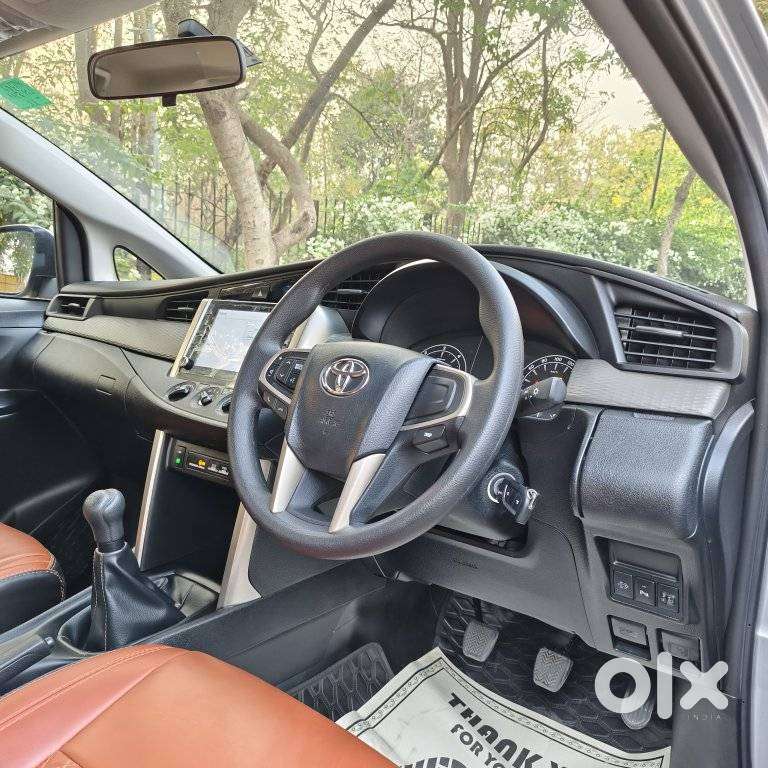 Toyota Innova Crysta 2.4 G Mt 7 Str, 2023, Diesel