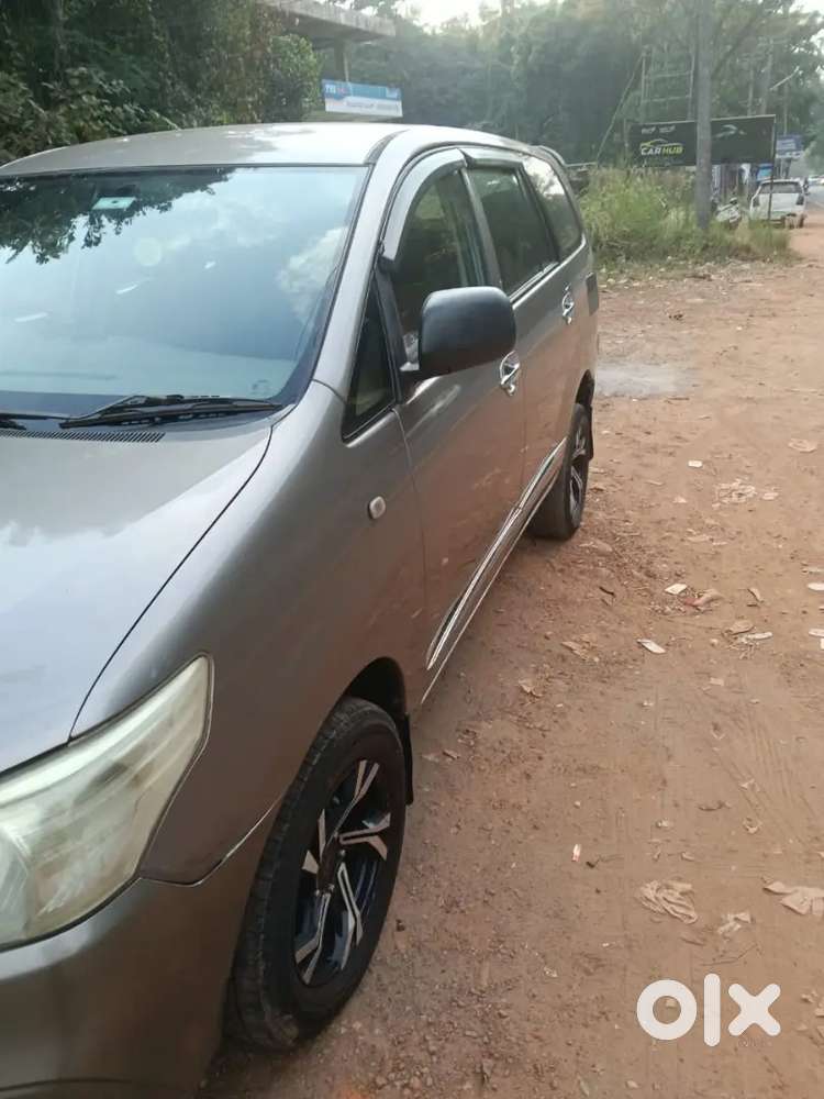 Toyota Innova 2009 Diesel Well Maintained