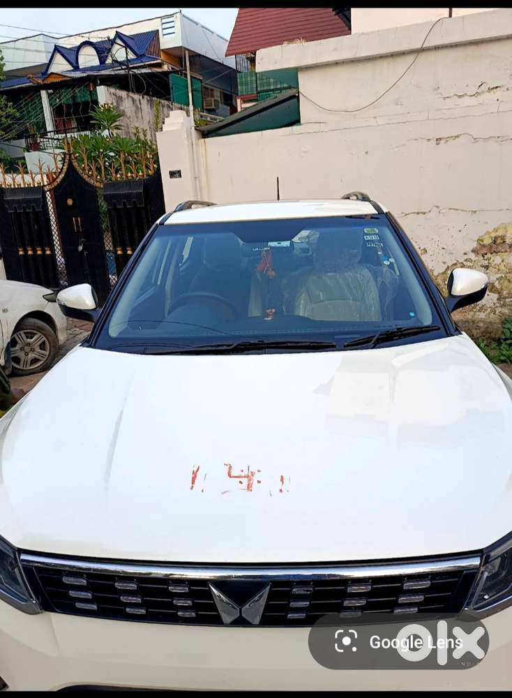 Fully Loaded Mahindra Car