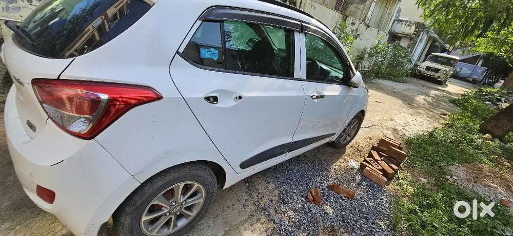 Hyundai Grand I10 Asta 2015 Car
