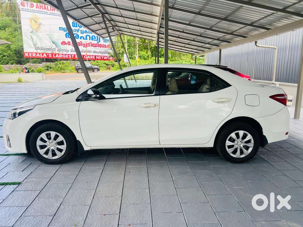 Toyota Corolla Altis J, 2015, Diesel