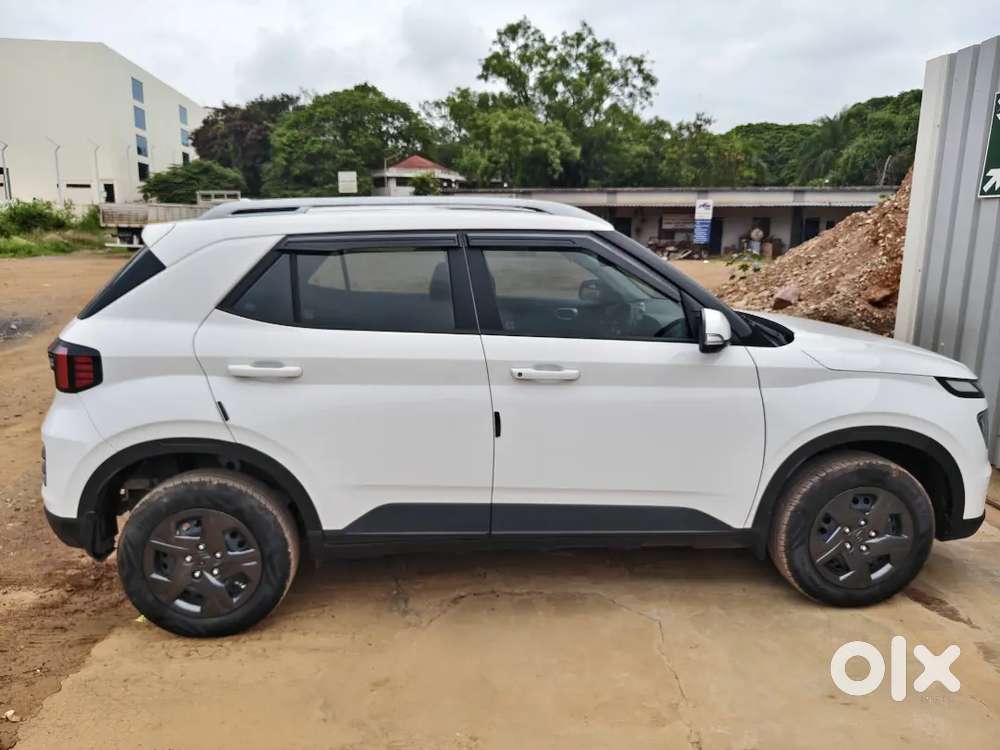 Hyundai New Venue 2025 Petrol Good Condition