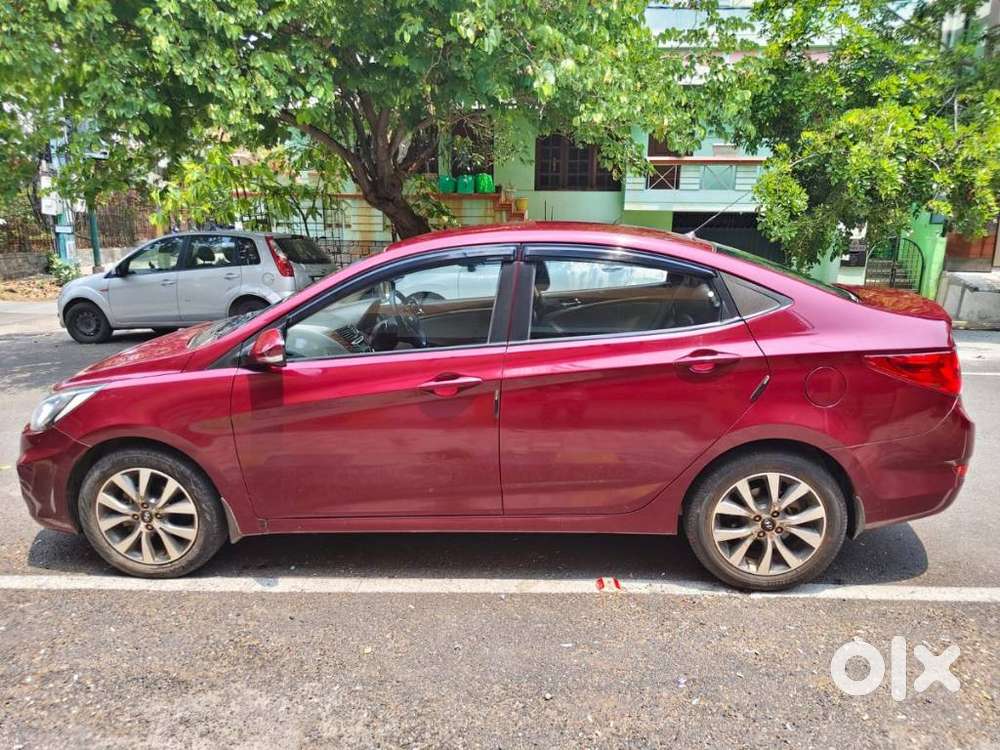 Hyundai Verna Fluidic 1.6 Vtvt Sx, 2015, Petrol