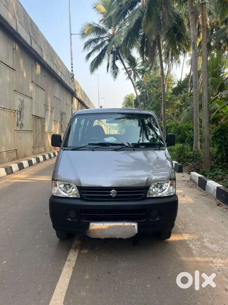 Maruti Suzuki Eeco 2023 Petrol 85000 Km Driven , Front Glass Replace