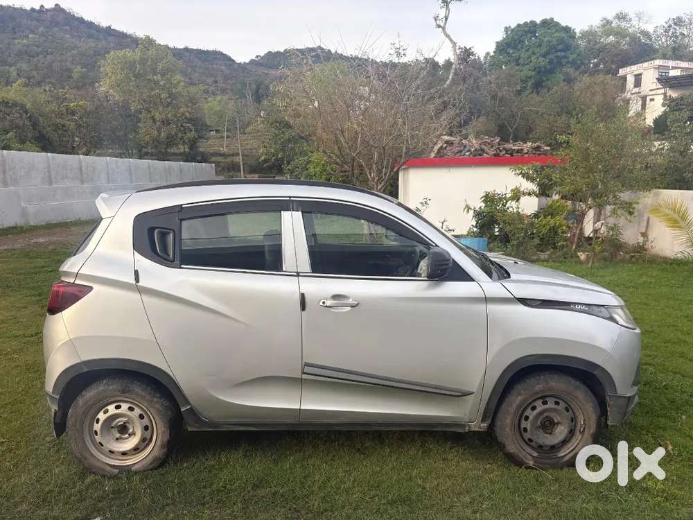 In Extremely Good Showroom Like Condition With Complete Service Record