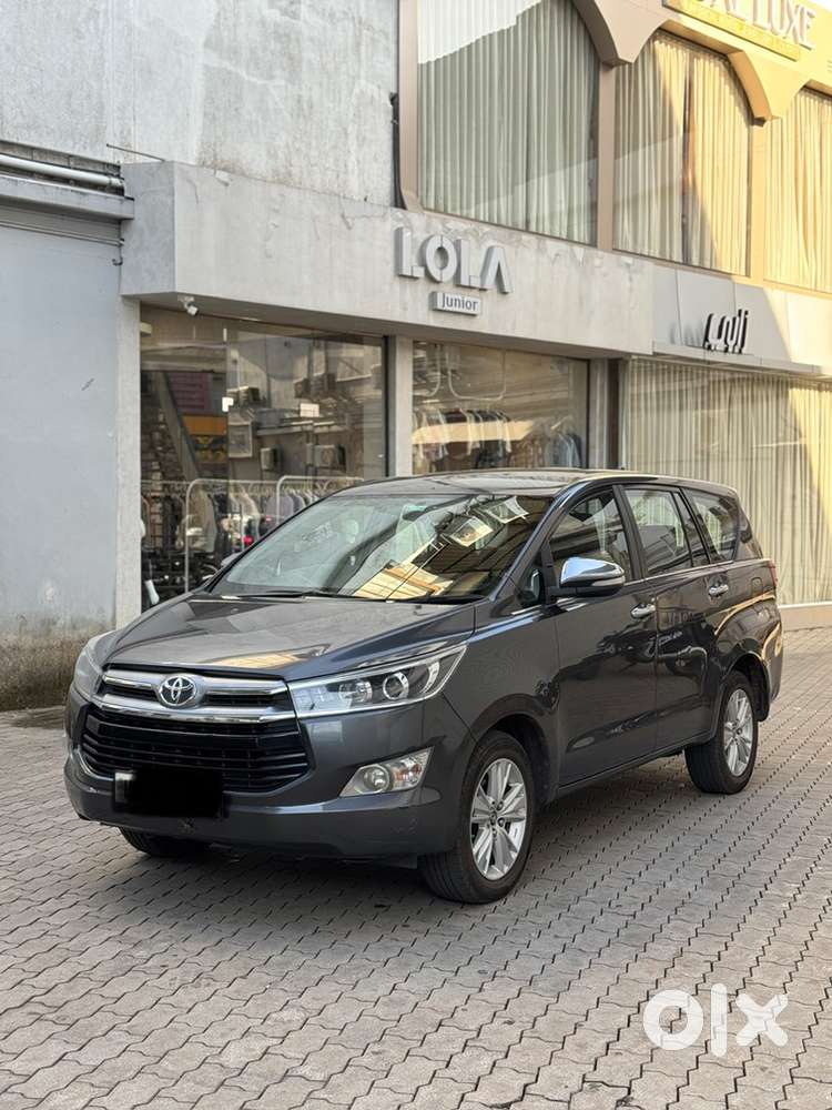 Innova Crysta 2.4 Z