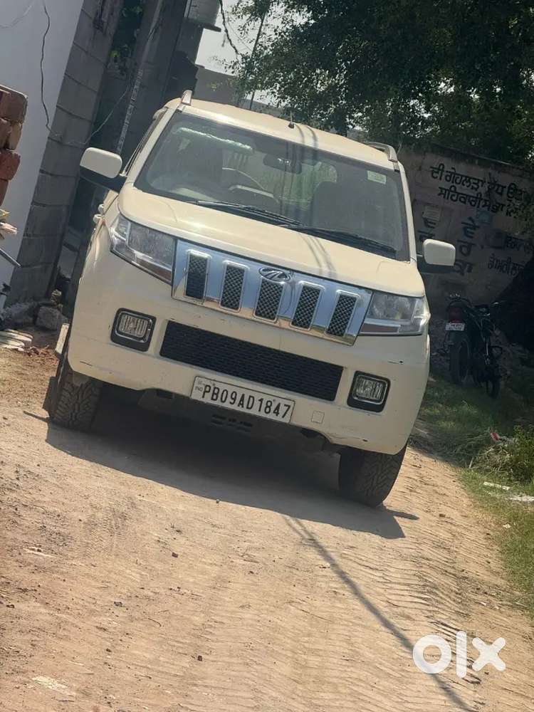 Mahindra Tuv 300 2017 Diesel Well Maintained