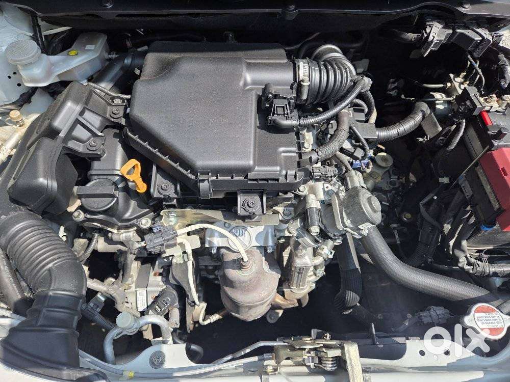 Maruti Suzuki Swift Zxi Plus Dual Tone, 2025, Petrol