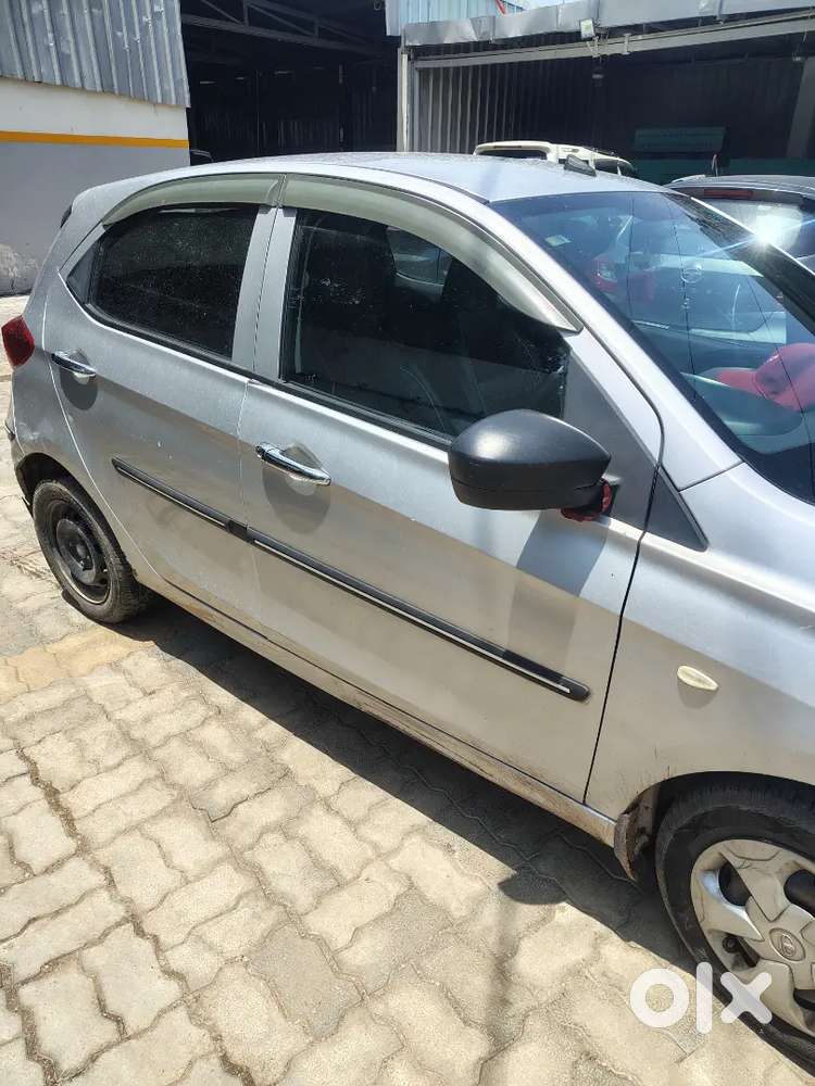Tata Tiago Revotron Xt 2019