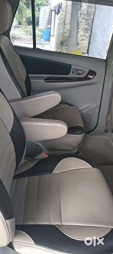 Toyota Innova Vx 2012