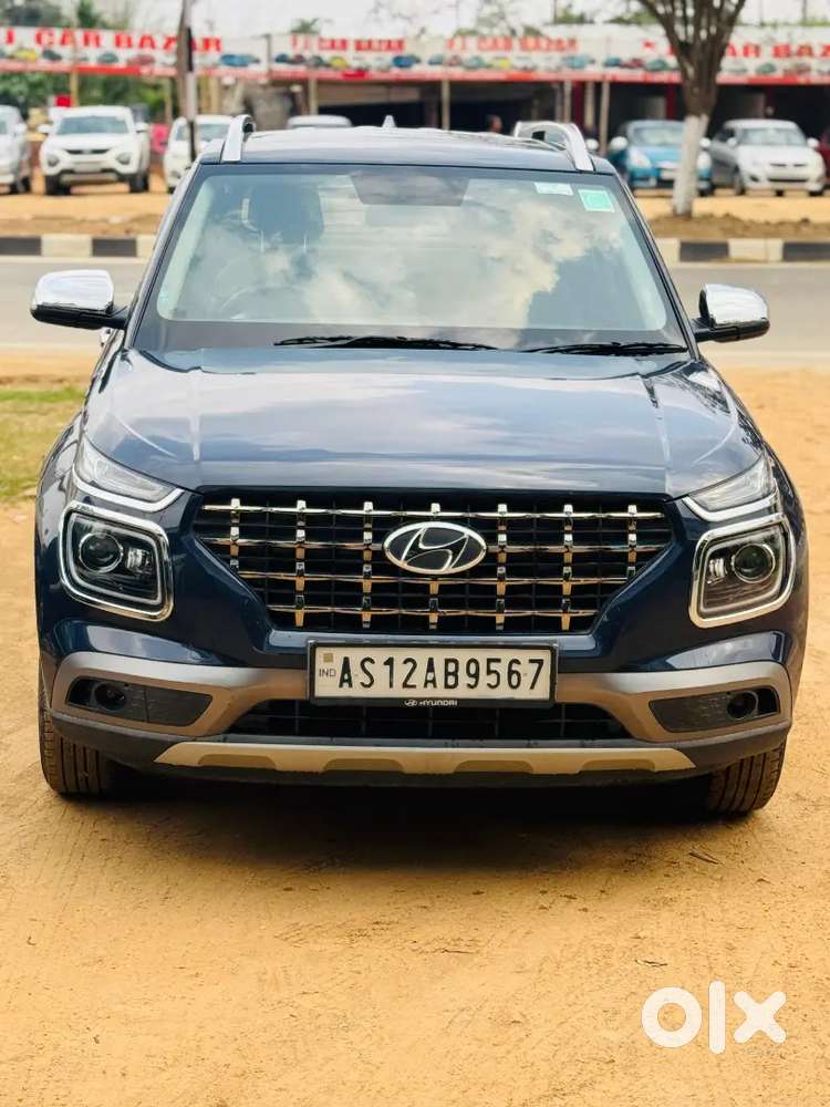 Hyundai Venue 2021 Petrol 46000 Km Driven