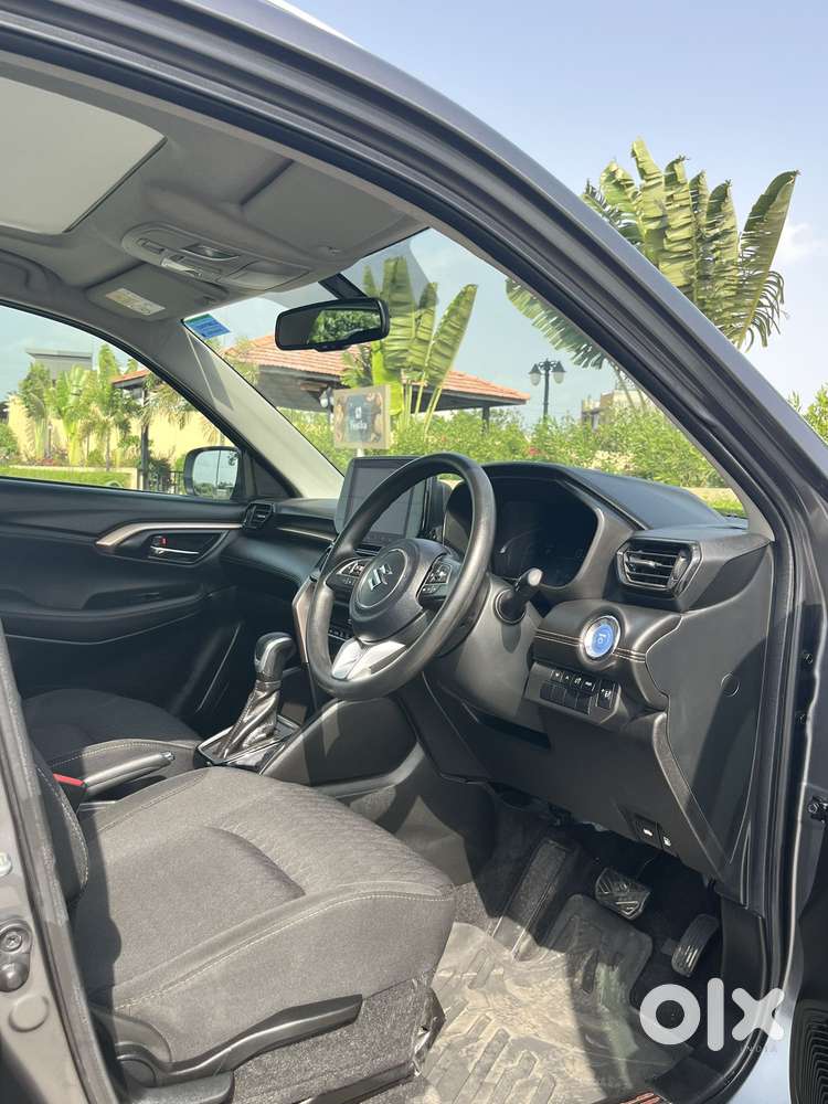 Maruti Suzuki Grand Vitara 1.5 Zeta Plus Intelligent Hybrid Ecvt, 20..