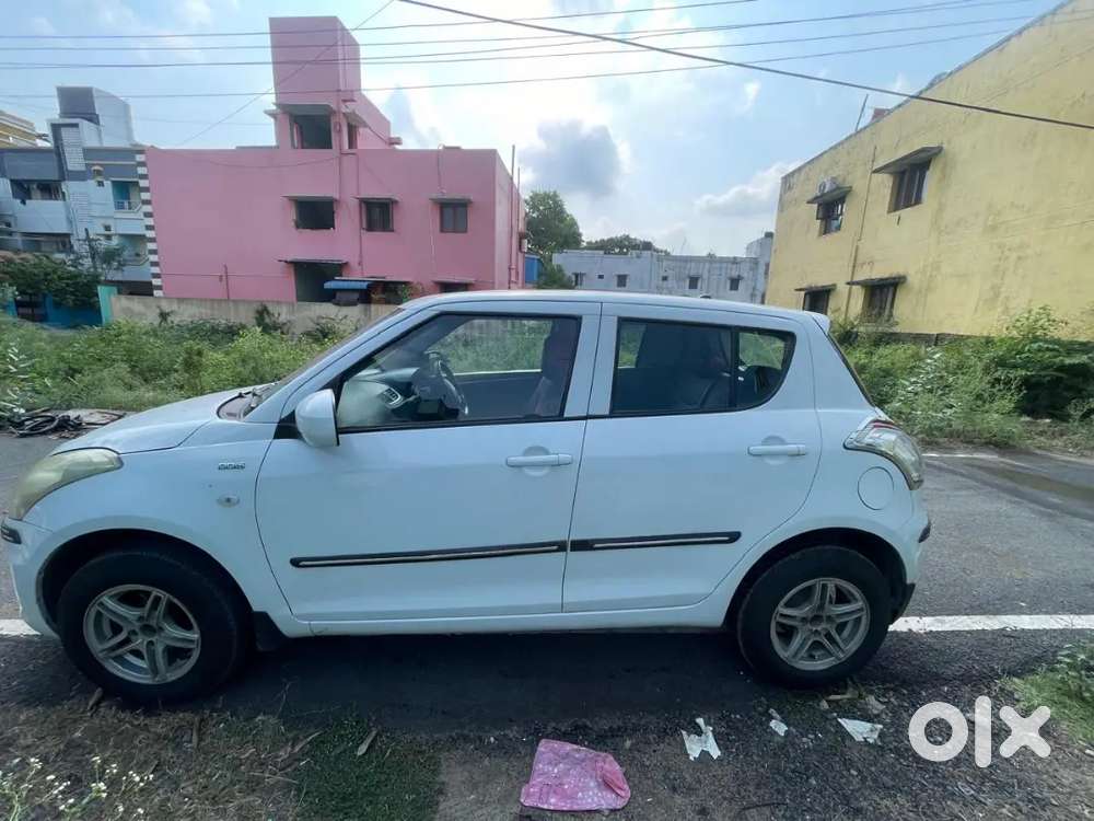Maruti Suzuki Swift 2017 Diesel 130000 Km Driven
