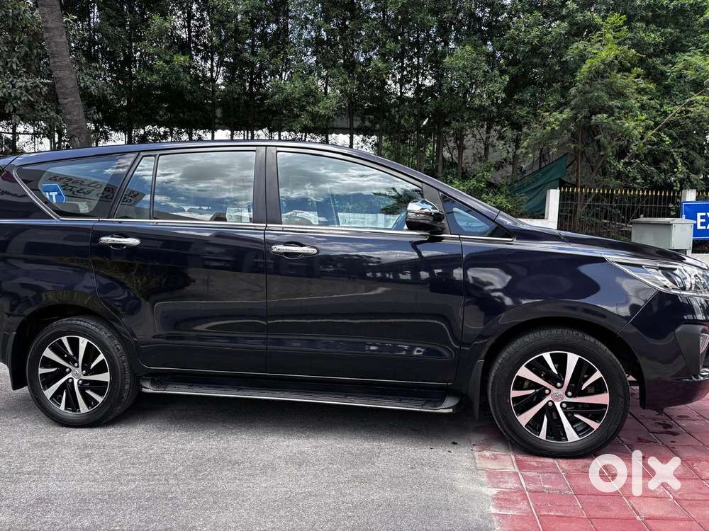 Toyota Innova Crysta [ ] 2.4 Zx At 7 Str, 2021, Diesel
