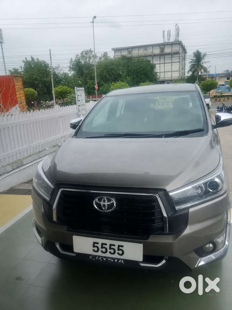 Toyota Innova Crysta 2017 Diesel Well Maintained