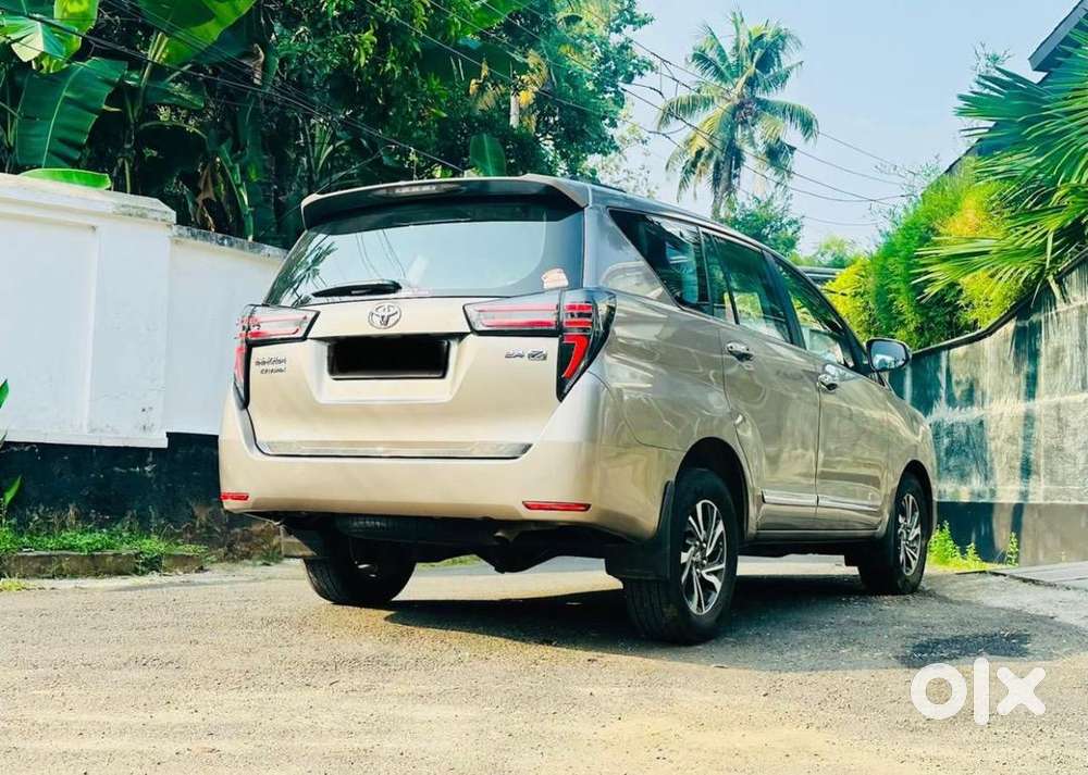 Toyota Innova Crysta 2021
