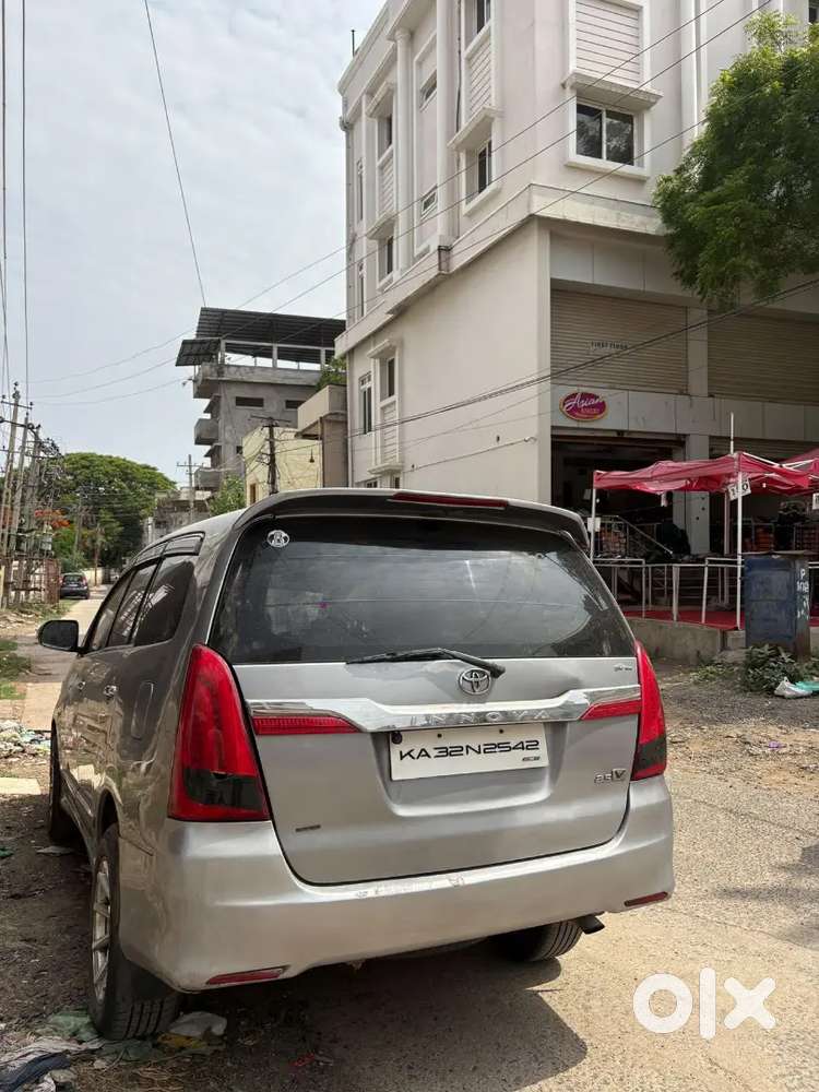 Toyota Innova 2012 Diesel Well Maintained