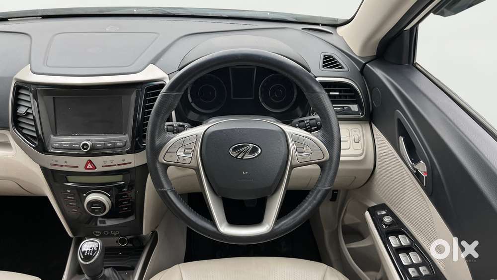 Mahindra Xuv300 W8, 2020, Petrol