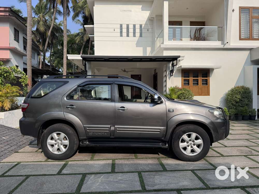 Toyota Fortuner, 2010, Diesel