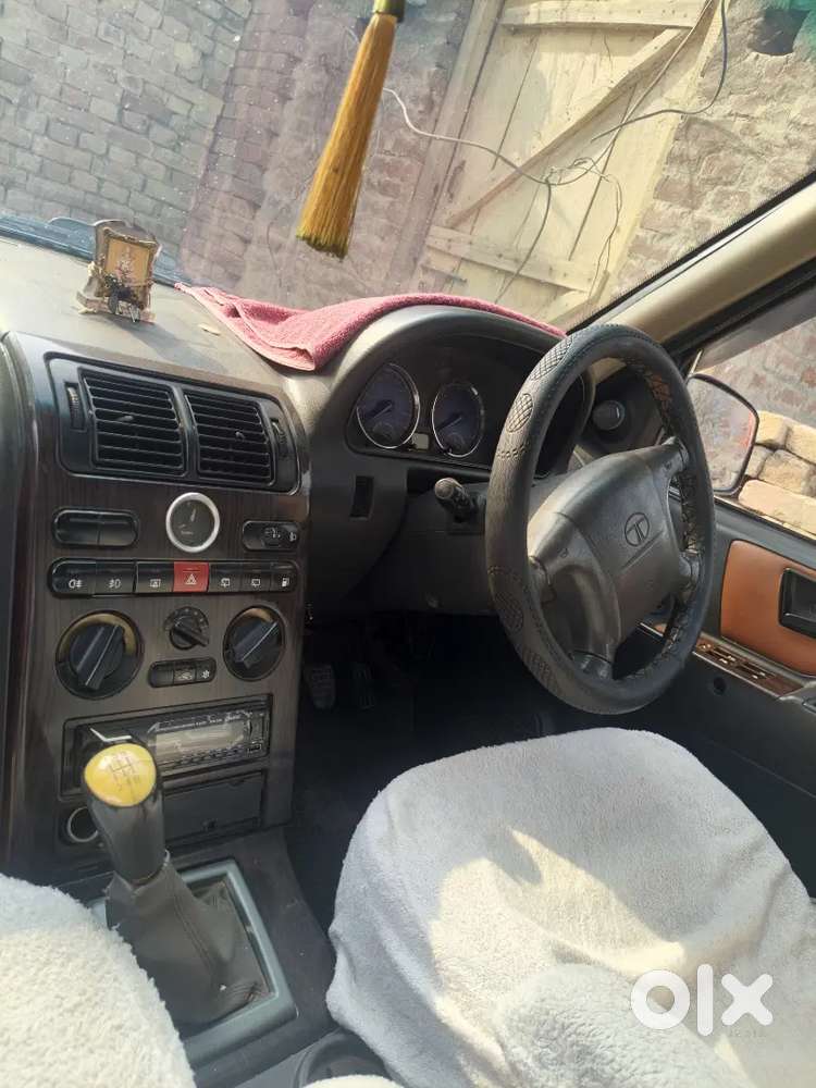 Tata Safari Dicor 2011