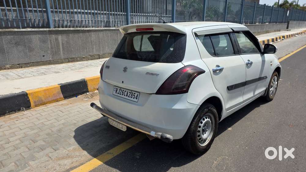 Maruti Suzuki Swift Star Lxi, 2014, Petrol