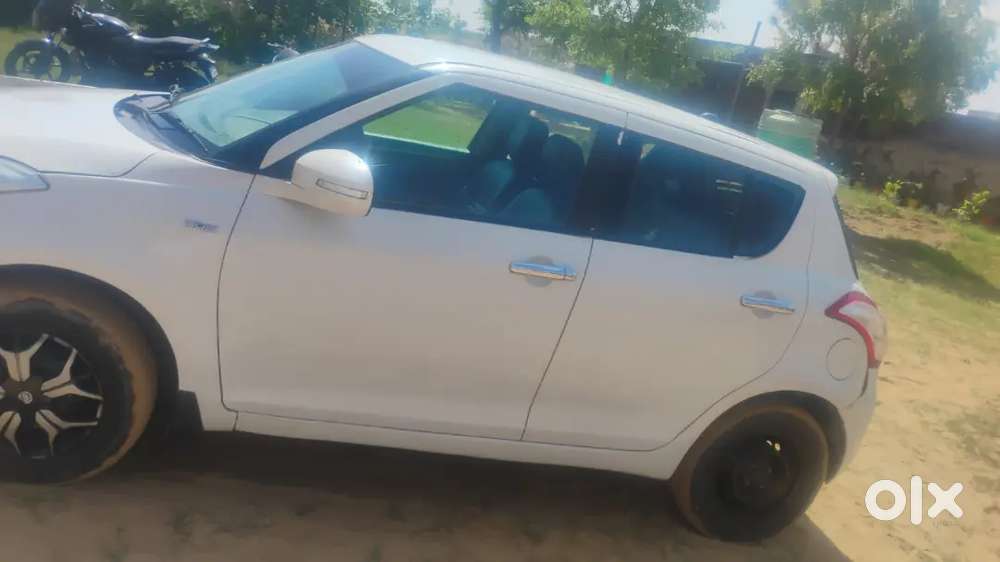 Hamne Dusri Gadi Le Li He Is Liye Ye Bhechana. He