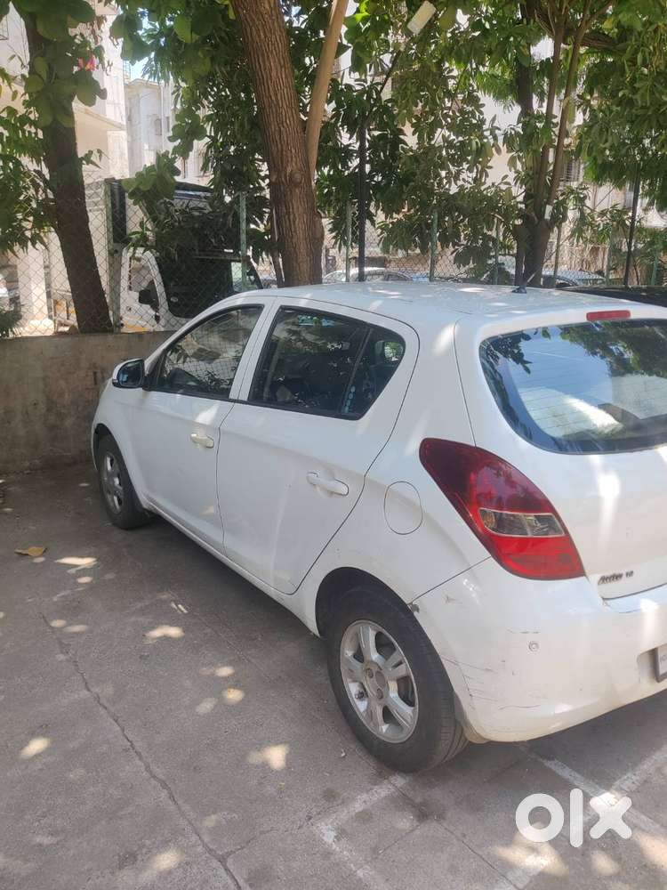 Hyundai I20 2011 Cng & Petrol Good Condition