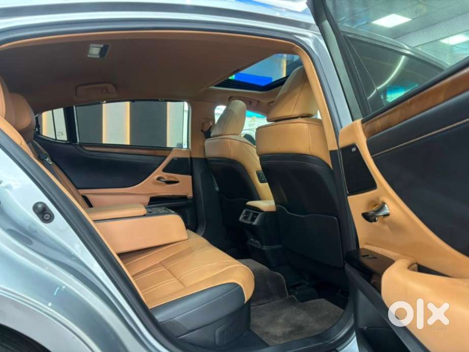 Lexus Es 300h, 2023, Petrol