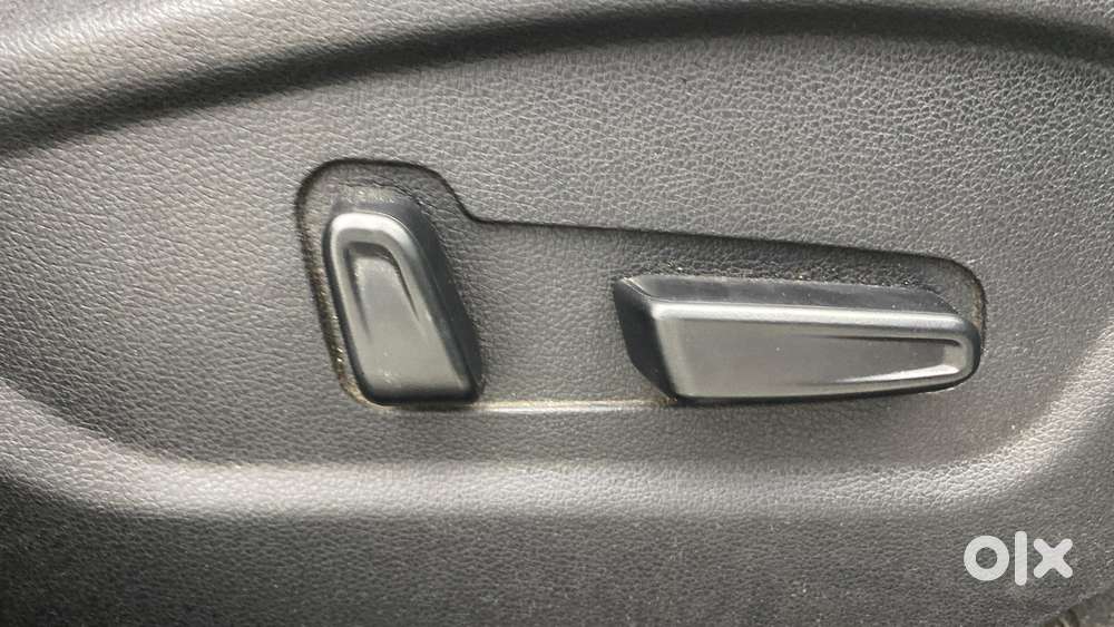 Hyundai Alcazar 2.0 Signature (o) Petrol At 6 Str, 2021, Petrol