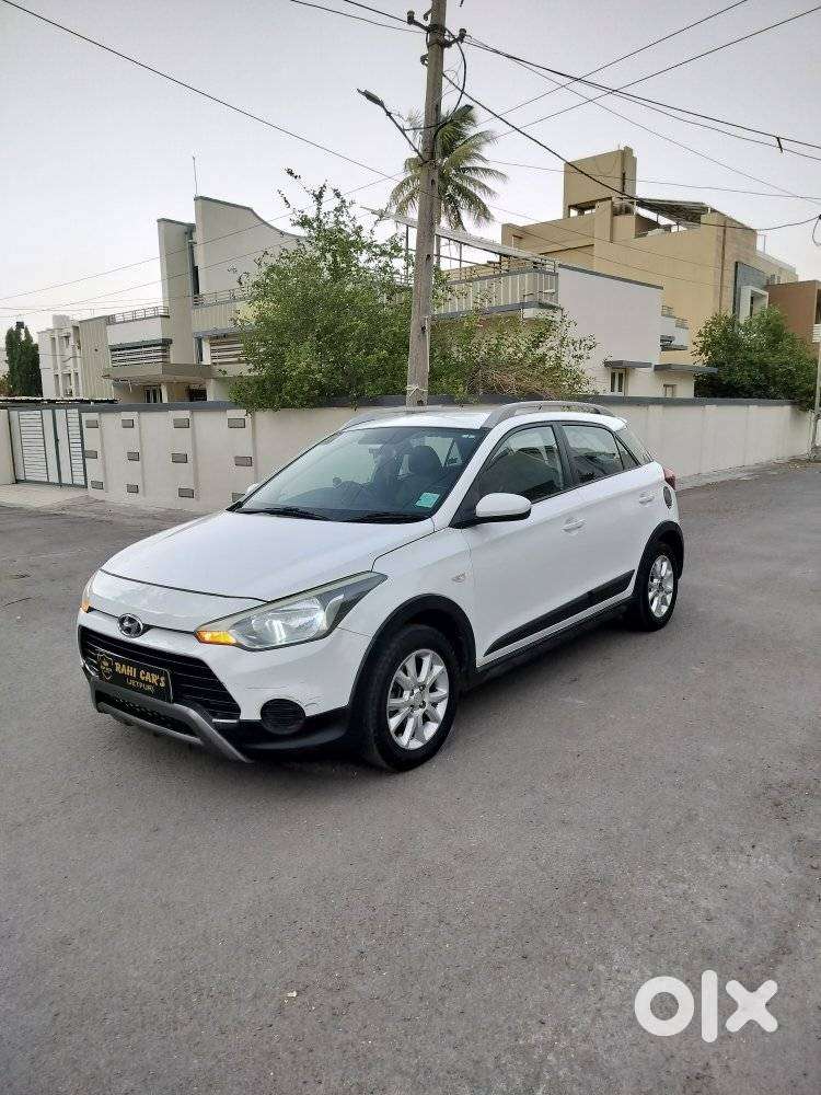 Hyundai I20 Active 1.2 Sx Dual Tone, 2015, Cng & Hybrids