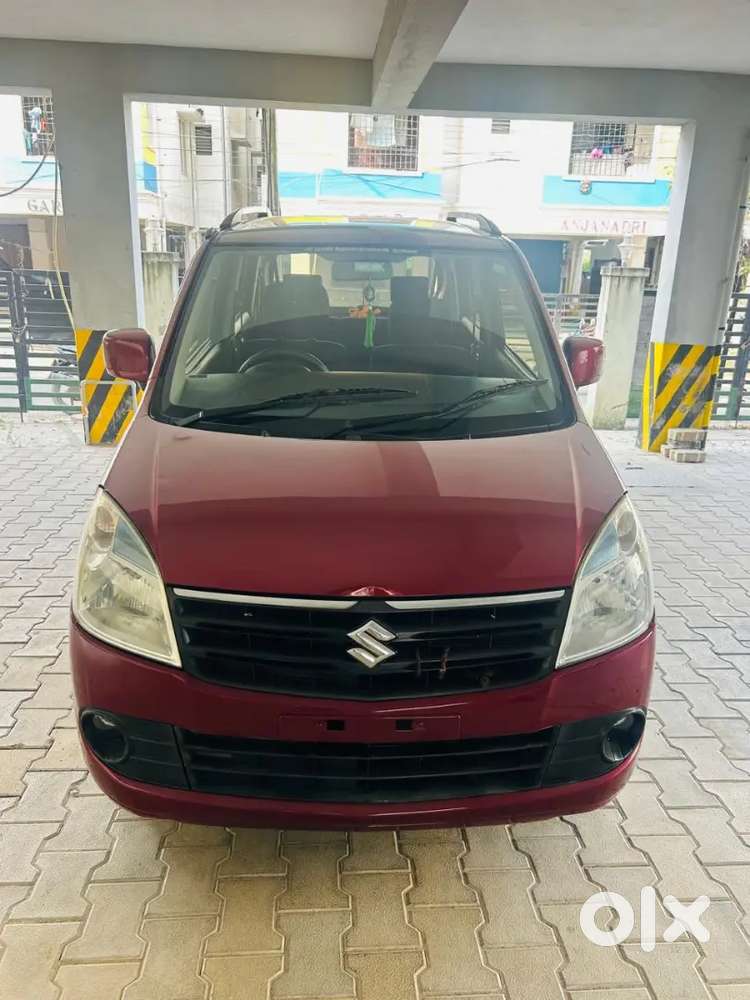 Showroom Quality M.wagonr2011,2nd Own,maroon Color,very Good Condition