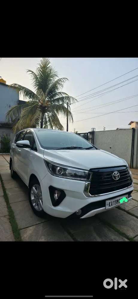 Toyota Innova Crysta 2016