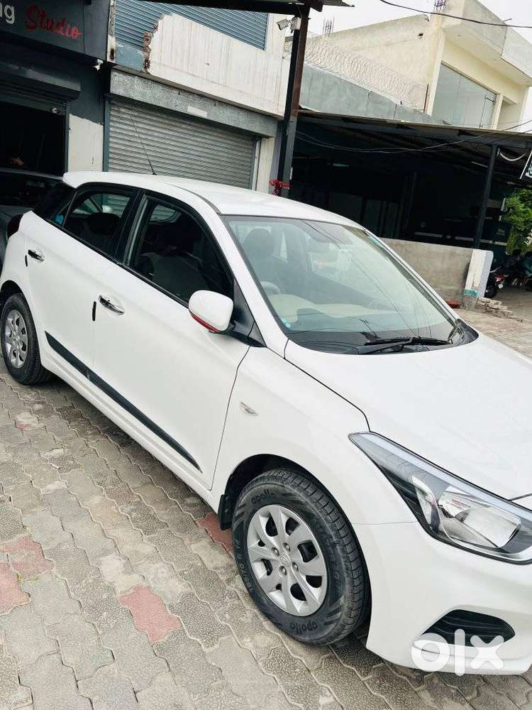 Hyundai I20 Sportz Petrol, 2018