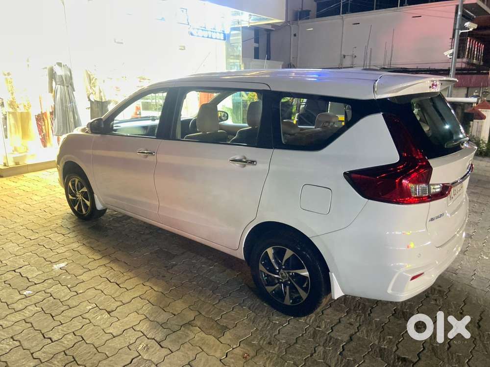 Toyota Rumion V Petrol 2025